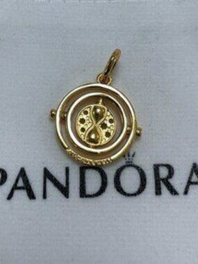 Pandora Harry Potter, Spinning Time Turner Pendant